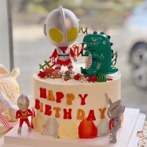 奥特曼多啦A梦男孩生日蛋糕